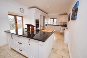 Kitchen- click for photo gallery